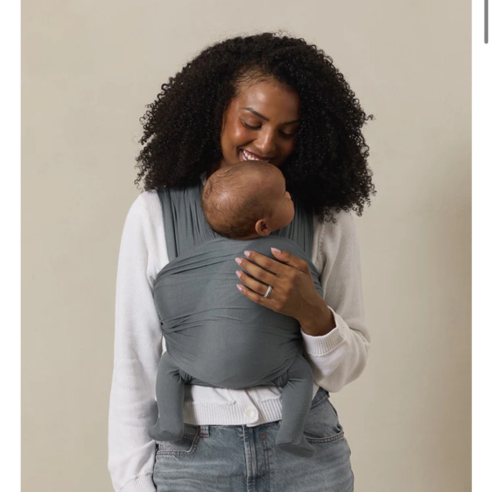 Solly grey wrap carrier